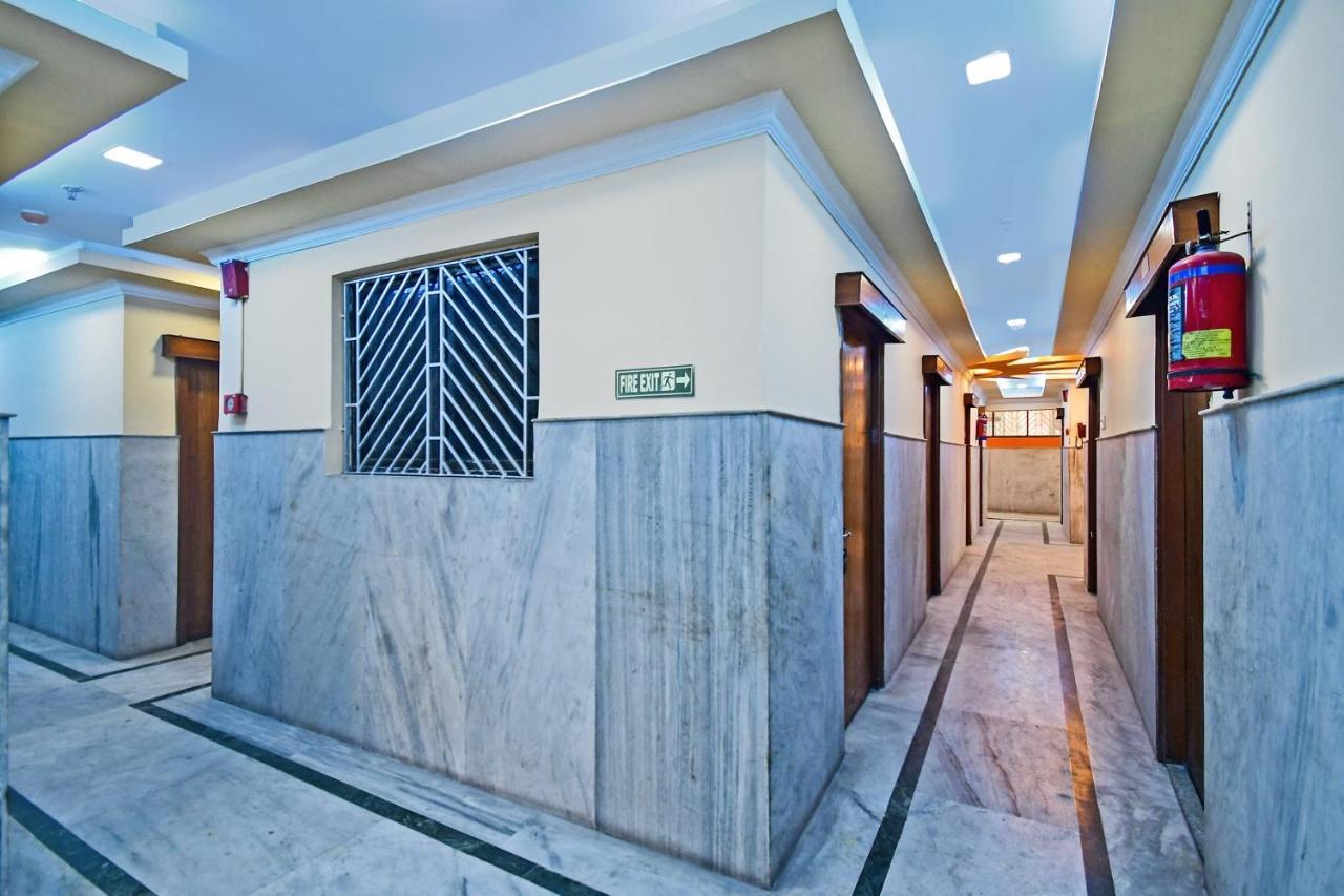 Oyo 85829 Max International Hotell Calcutta Exteriör bild