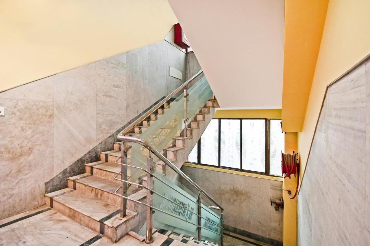 Oyo 85829 Max International Hotell Calcutta Exteriör bild