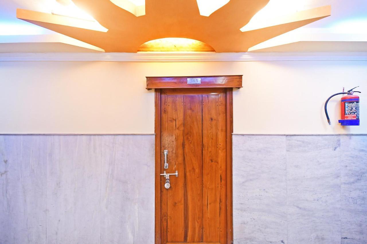 Oyo 85829 Max International Hotell Calcutta Exteriör bild